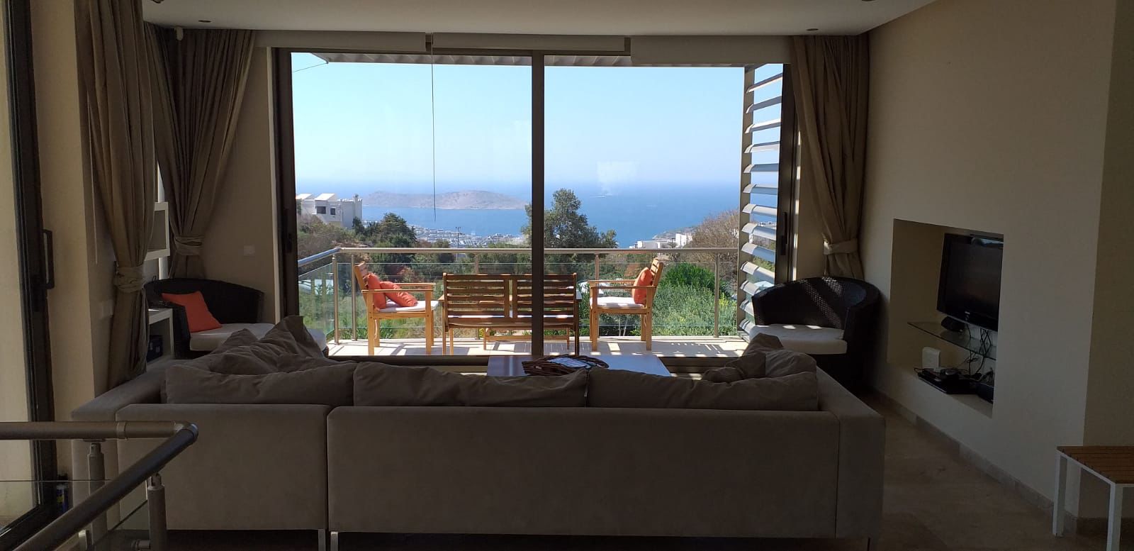 004 / Yalıkavak Geriş’te Deniz Manzaralı 3+1 Müstakil