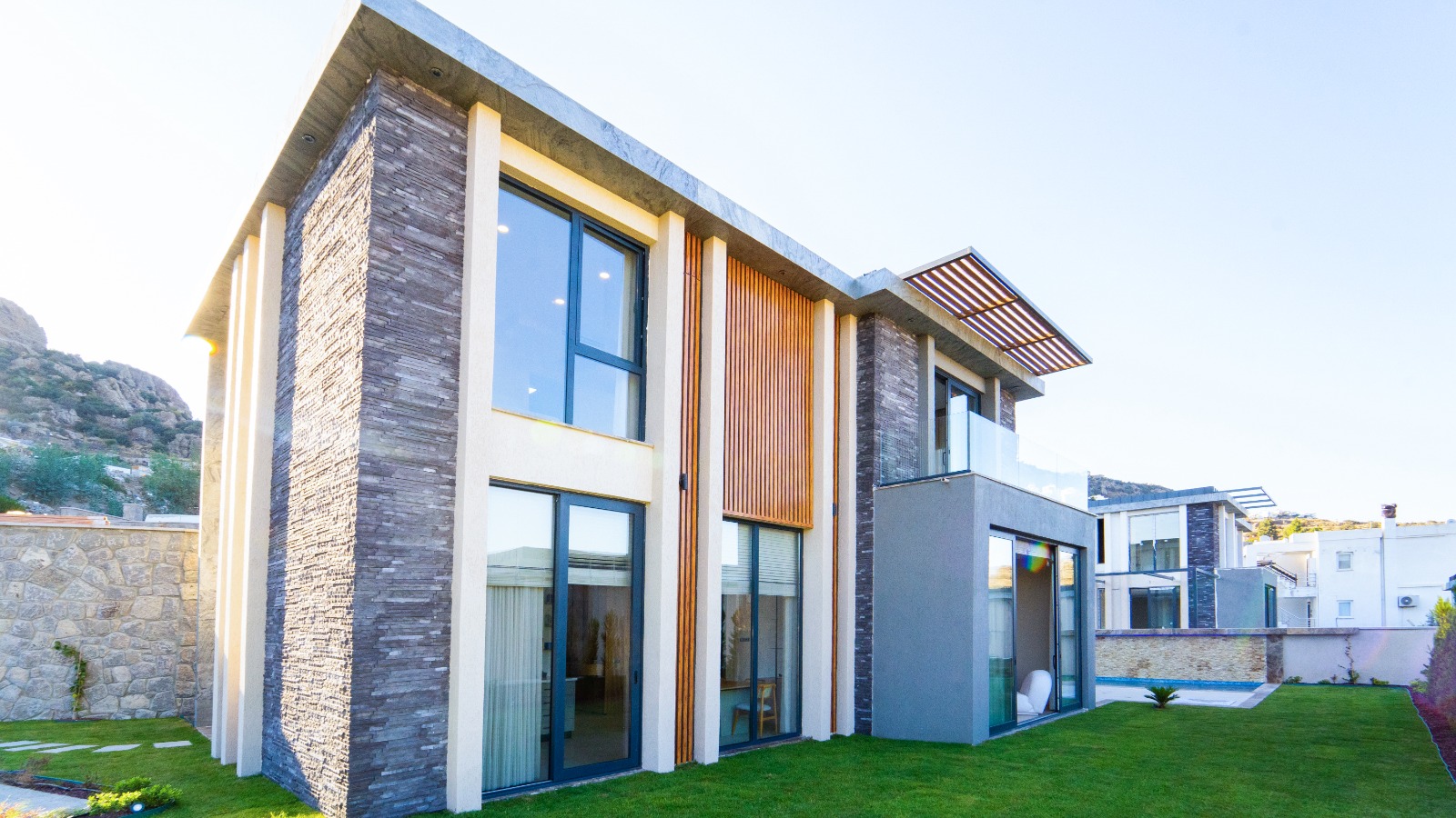 027 / Gündoğan’da Deniz Manzaralı 4+1 Villa